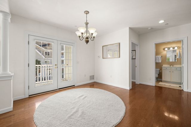 210 Chickering Rd 201A, North Andover, MA 01845