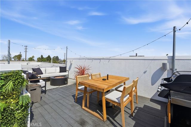 2112 Tidewater Circle, Costa Mesa, CA 92627