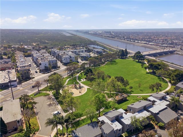 2112 Tidewater Circle, Costa Mesa, CA 92627