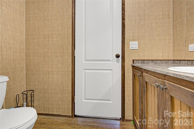 3770 Macklin Street, Claremont, NC 28610