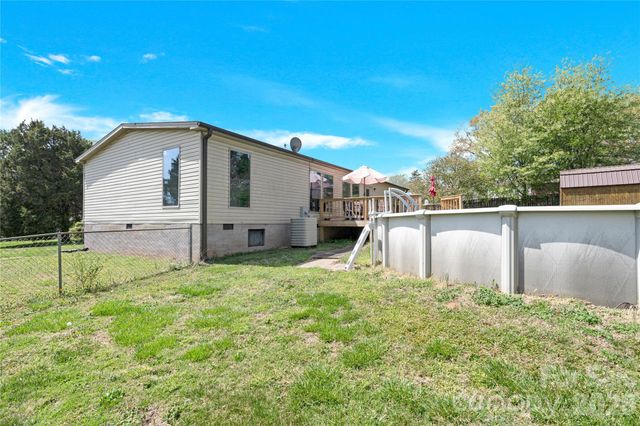 3770 Macklin Street, Claremont, NC 28610