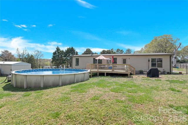 3770 Macklin Street, Claremont, NC 28610