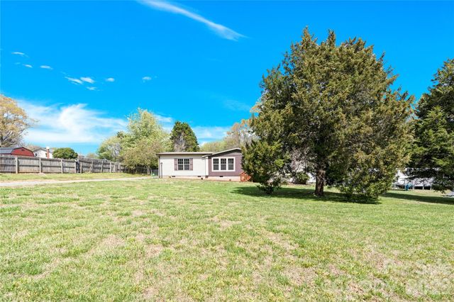 3770 Macklin Street, Claremont, NC 28610