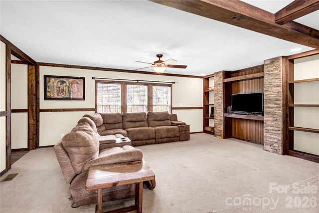 3770 Macklin Street, Claremont, NC 28610