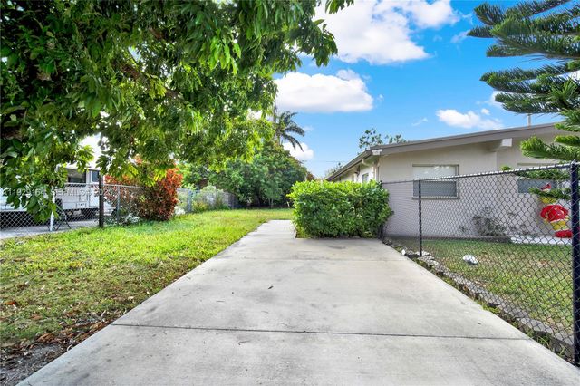 14310 SW 271st Ter, Homestead, FL 33032