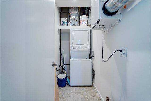 210 Elm Drive, Rochester, NY 14609