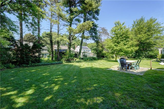210 Elm Drive, Rochester, NY 14609