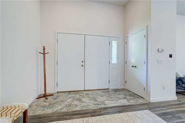 210 Elm Drive, Rochester, NY 14609