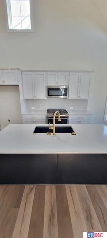 735 Penrose Drive, Lincoln, NE 68521