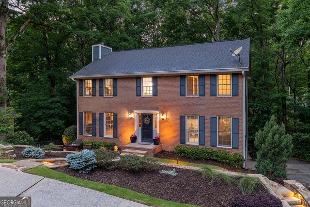 515 Bellfield Court, Roswell, GA 30076