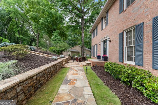 515 Bellfield Court, Roswell, GA 30076