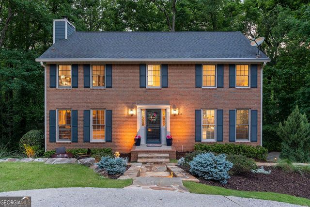 515 Bellfield Court, Roswell, GA 30076