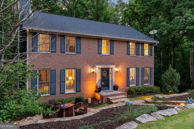 515 Bellfield Court, Roswell, GA 30076