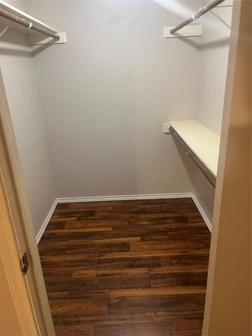 9700 Leawood Boulevard 702, Houston, TX 77099