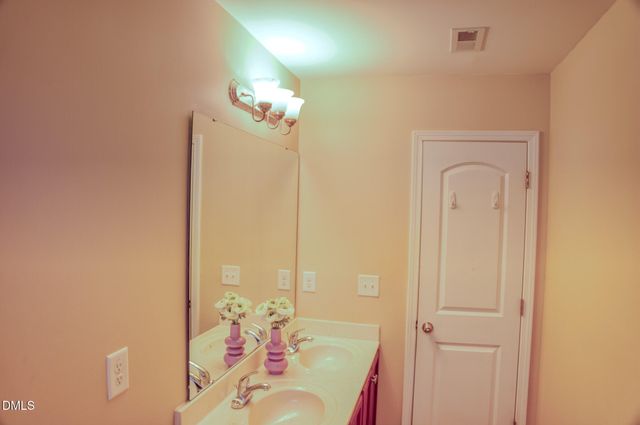 1430 Vandenberg Drive, Fayetteville, NC 28312