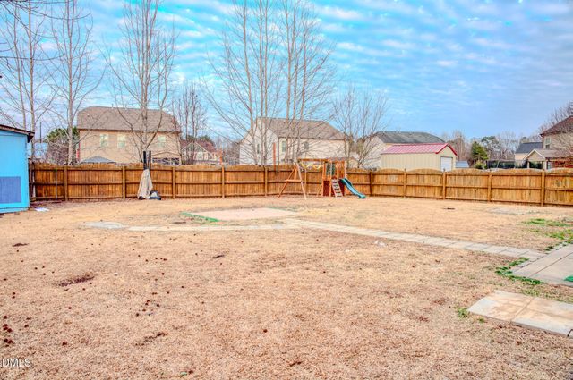 1430 Vandenberg Drive, Fayetteville, NC 28312