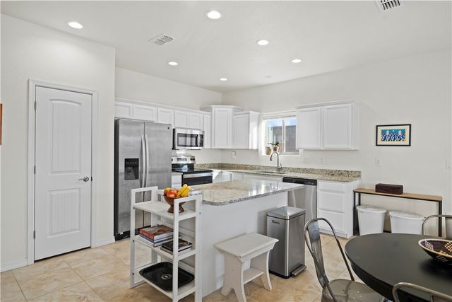 3353 Bermuda Street, Kingman, AZ 86401