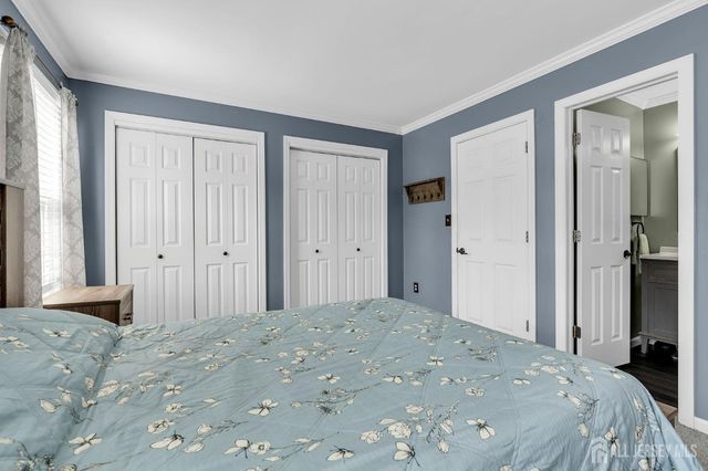 49 Lantern Lane, Sayreville, NJ 08872