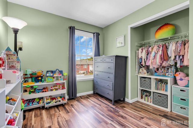 49 Lantern Lane, Sayreville, NJ 08872