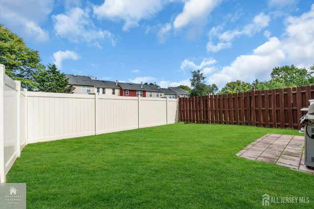 49 Lantern Lane, Sayreville, NJ 08872