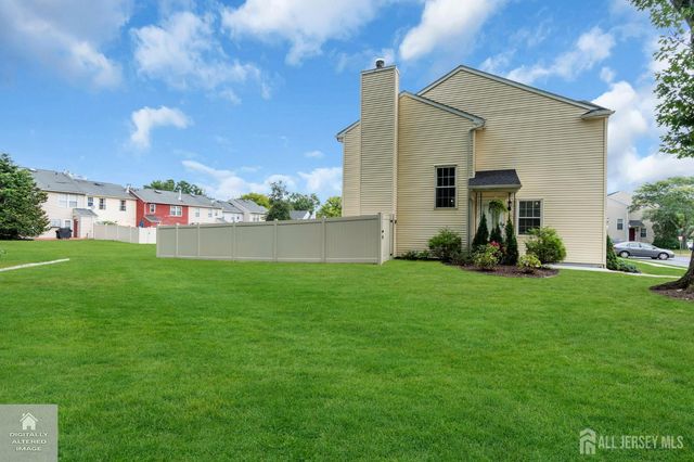 49 Lantern Lane, Sayreville, NJ 08872