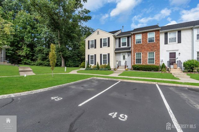 49 Lantern Lane, Sayreville, NJ 08872
