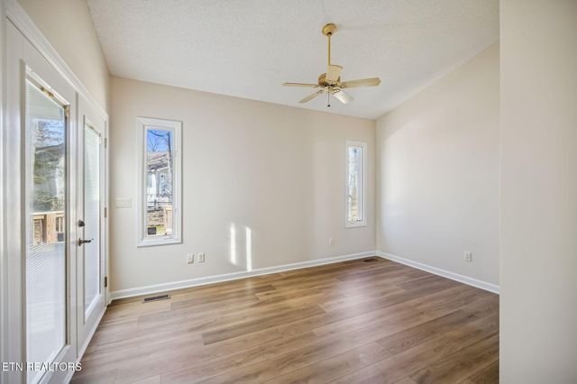 107 Walden Ridge Drive, Crossville, TN 38558