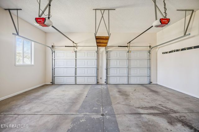 107 Walden Ridge Drive, Crossville, TN 38558