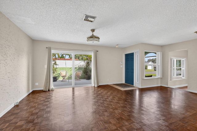 501 NW 54th St, Boca Raton, FL 33487