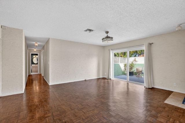 501 NW 54th St, Boca Raton, FL 33487