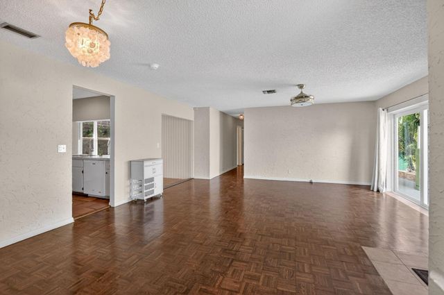 501 NW 54th St, Boca Raton, FL 33487