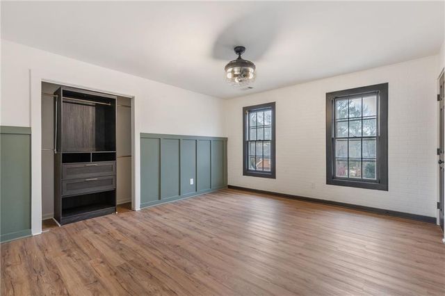 808 Valbrook SW Court, Lilburn, GA 30047