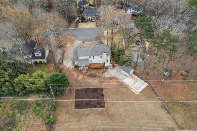 808 Valbrook SW Court, Lilburn, GA 30047