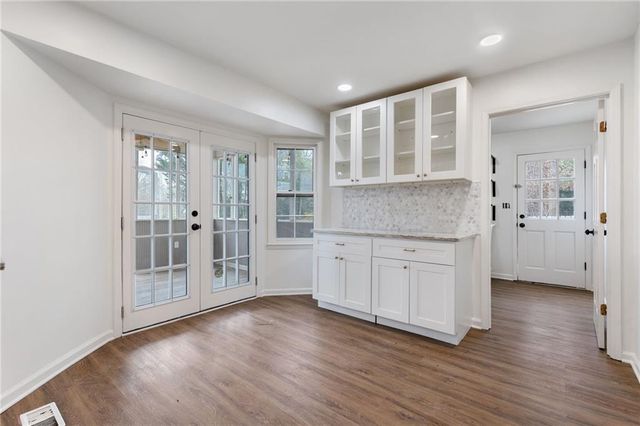 808 Valbrook SW Court, Lilburn, GA 30047