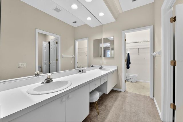 8512 54TH AVENUE CIRCLE E, Bradenton, FL 34211