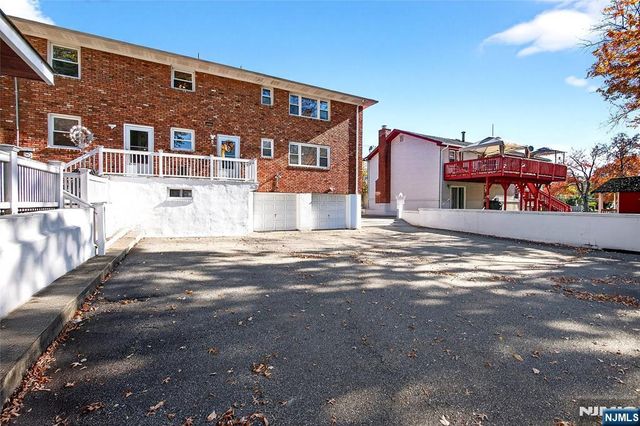 61 Star Lake Road 2, Bloomingdale, NJ 07403