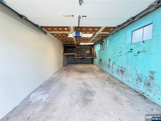 61 Star Lake Road 2, Bloomingdale, NJ 07403
