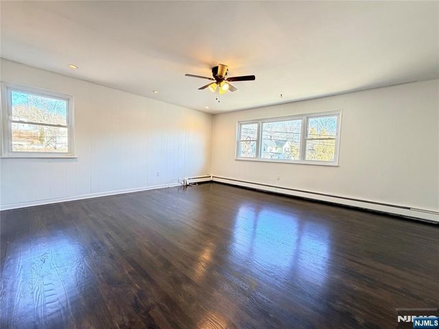 61 Star Lake Road 2, Bloomingdale, NJ 07403