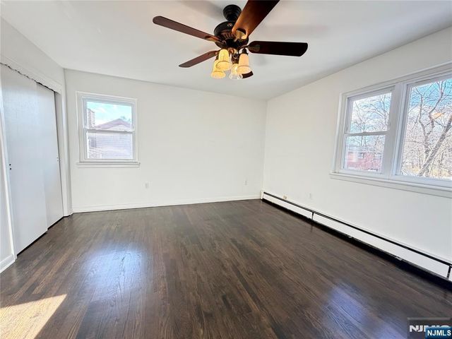 61 Star Lake Road 2, Bloomingdale, NJ 07403