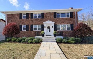 61 Star Lake Road 2, Bloomingdale, NJ 07403