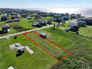877 S Monkhouse Drive, Crystal Beach, TX 77650