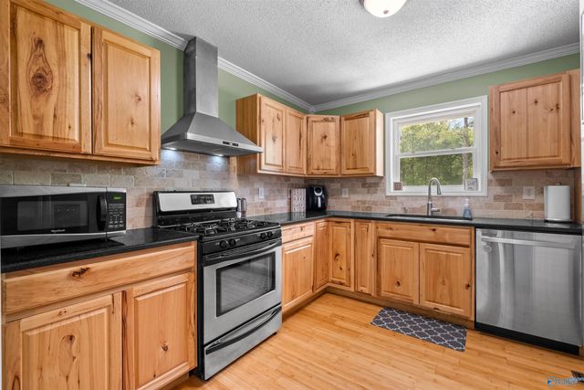 915 Sibert Circle, Glencoe, AL 35905