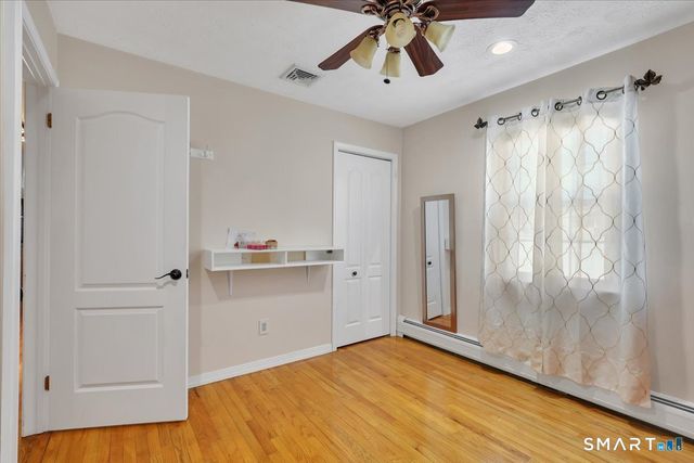 68 Eagle Place, West Haven, CT 06516