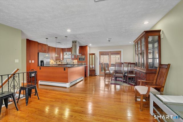 68 Eagle Place, West Haven, CT 06516