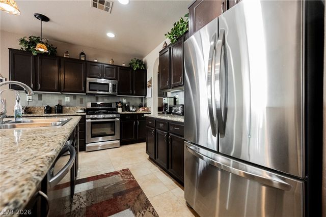 8054 Meadow Pasture Street, North Las Vegas, NV 89085