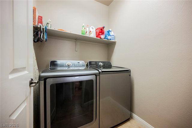 8054 Meadow Pasture Street, North Las Vegas, NV 89085