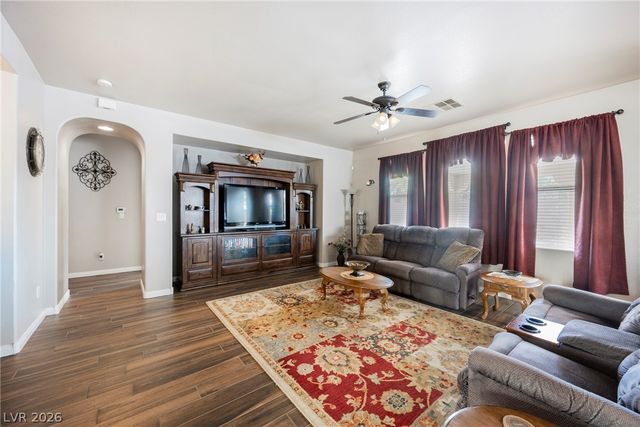 8054 Meadow Pasture Street, North Las Vegas, NV 89085