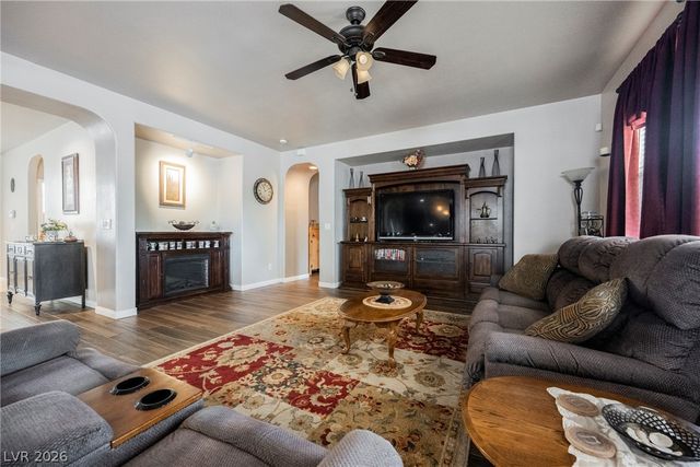 8054 Meadow Pasture Street, North Las Vegas, NV 89085