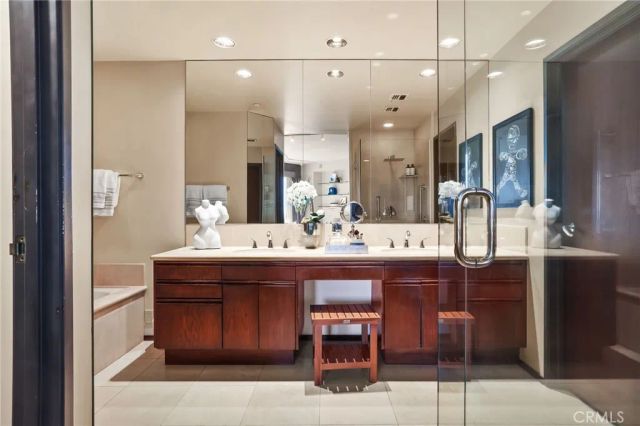 1310 E Ocean Boulevard 1604, Long Beach, CA 90802
