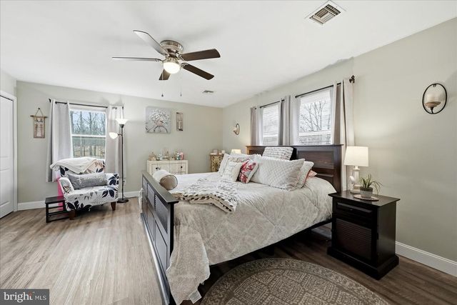 1901 S TIMBER RIDGE RD, Cross Junction, VA 22625